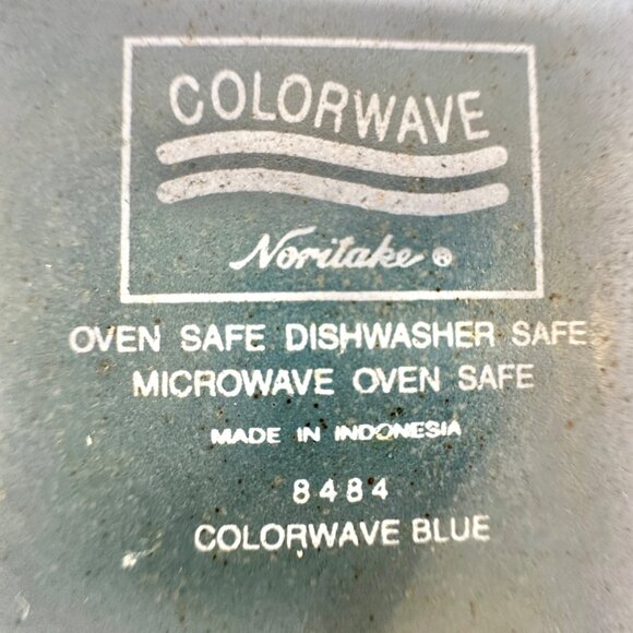 Noritake Colorwave Blue Gravy Boat 8484 Dishwasher Microwave Safe - Picture 3 of 9